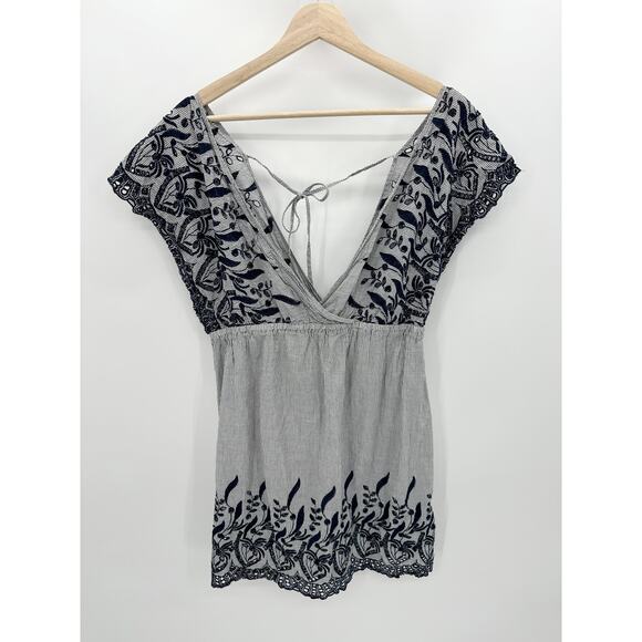Two by Vince Camuto Dress Women MEDIUM Blue Embroidered Cap Sleeve V-Neck Mini - Picture 1 of 9